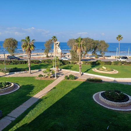 First Sea Line Apartment, Acre - Amazing Coastal View In Heart Of Akko Kültér fotó