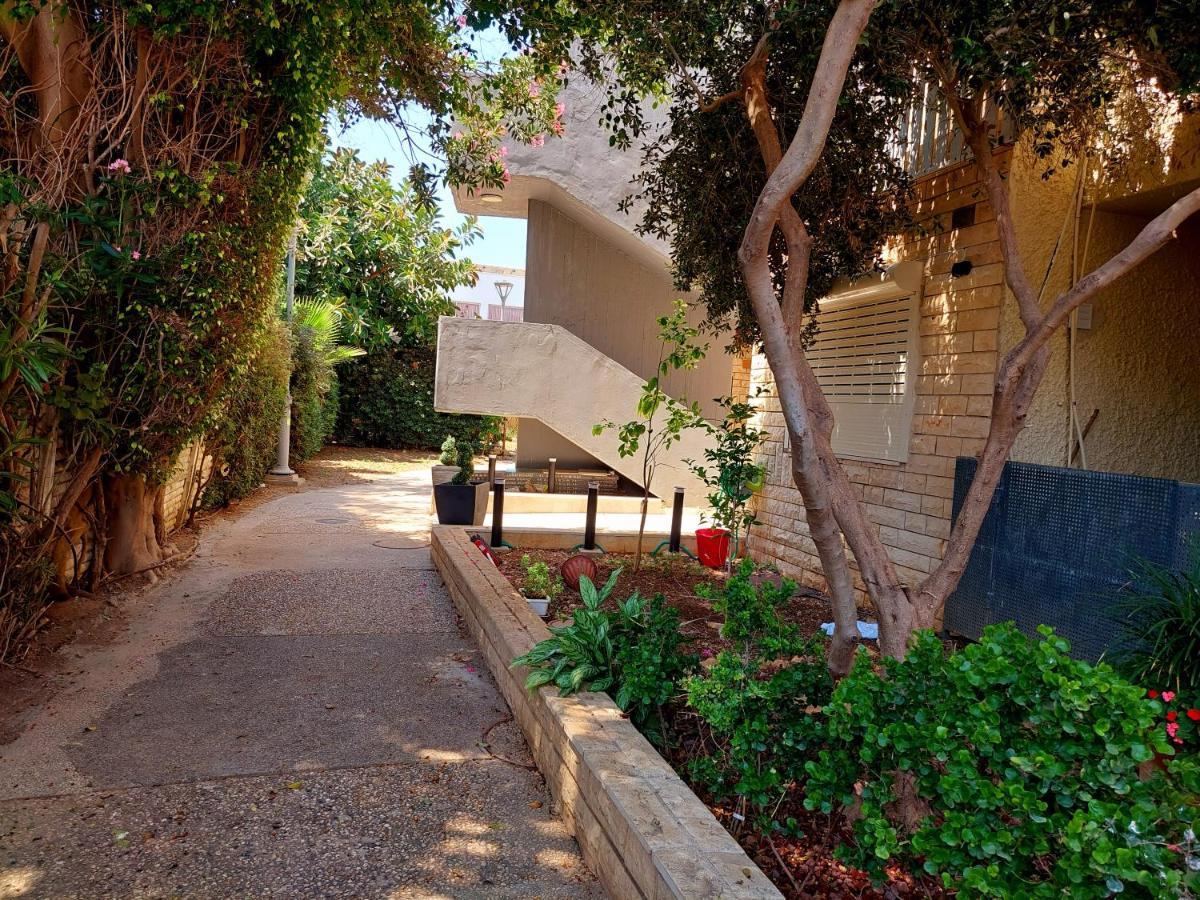 First Sea Line Apartment, Acre - Amazing Coastal View In Heart Of Akko Kültér fotó
