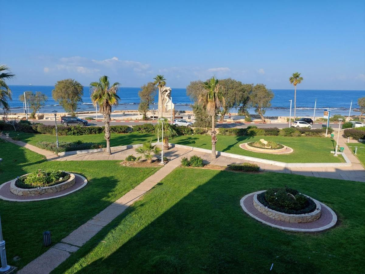First Sea Line Apartment, Acre - Amazing Coastal View In Heart Of Akko Kültér fotó